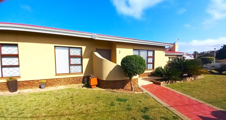 3 Bedroom Property for Sale in Hartenbos Central Western Cape